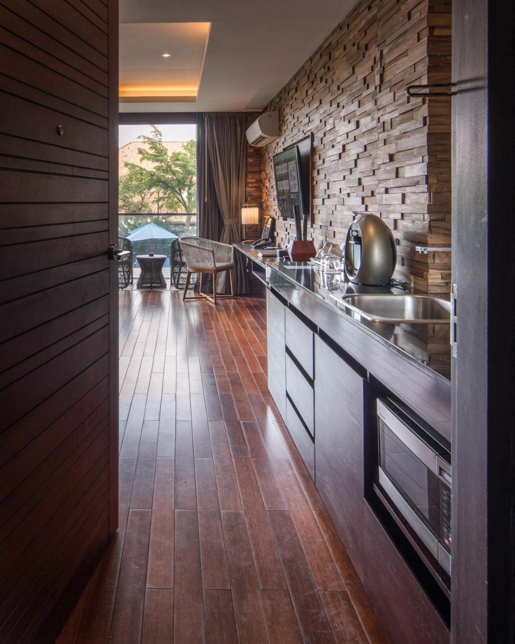 Suites By Watermark Hotel And Spa Jimbaran Екстериор снимка